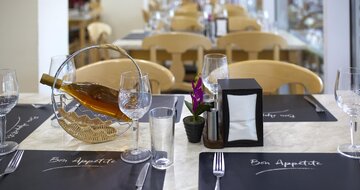 Grand hotel Nirvana - reštaurácia - letecký a autobusový zájazd CK Turancar - Bulharsko, Slnečné Pobrežie