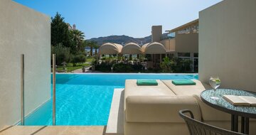 Hotel Lindos Royal Resort - suita so zdieľaným bazénom - letecký zájazd CK Turancar (Rodos, Vlycha-Lindos)