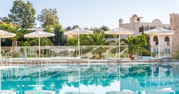 Hotel Lindos Royal Resort - bazén - letecký zájazd CK Turancar (Rodos, Vlycha-Lindos)
