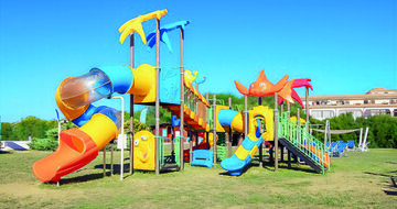 Hotel Mimose Beach Village - ihrisko - letecký zájazd CK Turancar - Sardínia, Badesi