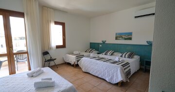 Hotel Mimose Beach Village - izba - letecký zájazd CK Turancar - Taliansko - Sardínia