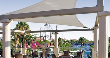 Kipriotis Village Resort – terasa – letecký zájazd CK Turancar – Kos - Psalidi