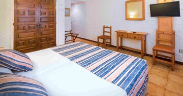 Hotel Neptuno Tossa  - izba - letecký zájazd CK Turancar - Španielsko, Tossa de Mar