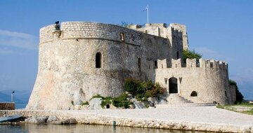 Pevnosť na ostrove Burdzi-Nauplio-Peloponéz-Veľká cesta Gréckom za pokladmi tisícročí-poznávací zájazd CK TURANCAR