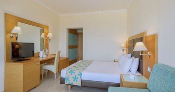 Hotel Sol By Melia Cosmopolitan Rhodes - dvojlôžková izba sea view- letecký zájazd CK Turancar (Rodos, Ixia)