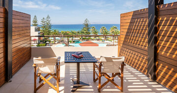 Hotel D´Andrea Mare beach - sedenie na balkóne - letecký zájazd CK Turancar (Ialyssos, Rodos)
