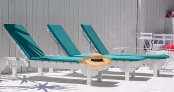 Azure Mare Hotel - okolie bazéna - letecký zájazd CK Turancar - Kréta, Hersonissos