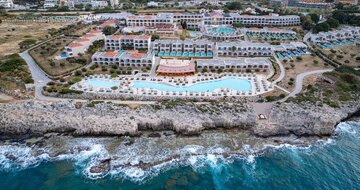 Hotel Kresten Royal Euphoria  - hlavný bazén - letecký zájazd CK Turancar (Rodos, Kallithea)