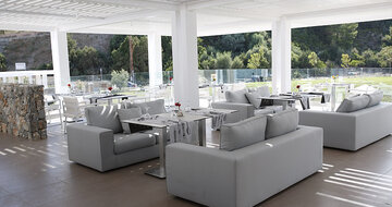 Hotel Lindos Breeze Beach hotel - bar - letecký zájazd CK Turancar (Rodos, Kiotari)