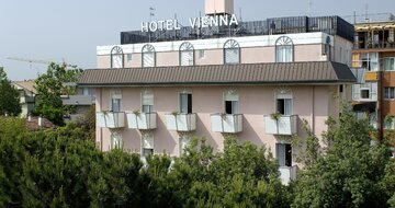 Hotel Vienna Ostenda - Rimini - Taliansko, zájazdy autobusovou a individuálnou dopravou CK TURANCAR