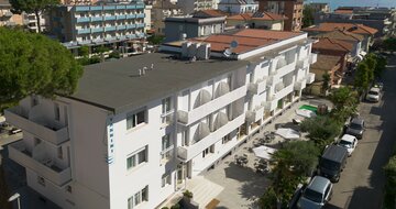 Hotel Vannini - Rimini - Taliansko, zájazdy autobusovou a individuálnou dopravou CK TURANCAR