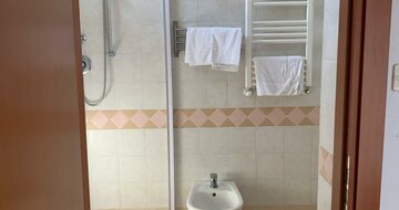 Hotel Carnaby - Viserba di Rimini - dovolenka autobusovou alebo individuálnou dopravou CK TURANCAR