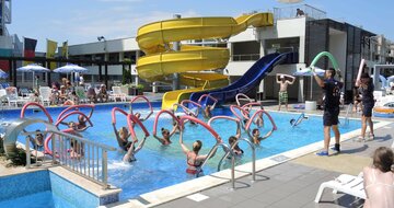Burgas Beach - bazénová časť - letecký a autobusový zájazd CK Turancar - Bulharsko, Slnečné pobrežie
