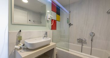 Hotel Akti Palace -  kúpelňa  - zájazd CK Turancar - Kardamena, Kos