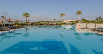 Hotel Akti Palace -  exteriér a bazén - zájazd CK Turancar - Kardamena, Kos