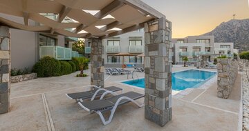 Hotel Akti Palace -  exteriér a bazén - zájazd CK Turancar - Kardamena, Kos