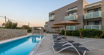 Hotel Akti Palace -  exteriér a bazén - zájazd CK Turancar - Kardamena, Kos