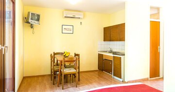 Hotel Holiday Village Sagitta Bungalows - zájazd CK Turancar - Chorvátsko - Omiš