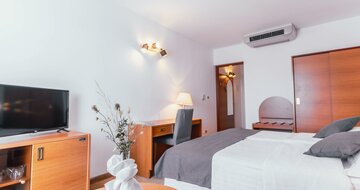 Hotel Horizont - zájazd CK Turancar - Chorvátsko - Baška