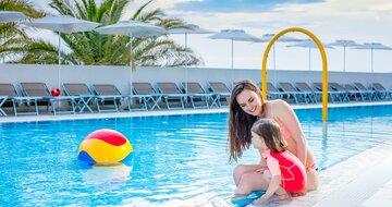 Hotel Medora Auri Family Beach Resort - zájazd CK Turancar - Chorvátsko - Podgora  