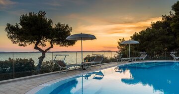 Hotel Pinija - zájazd CK Turancar - Chorvátsko - Petrčane