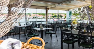 Hotel Pinija - zájazd CK Turancar - Chorvátsko - Petrčane