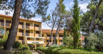 Hotel San Maino Sunny Resort Veli Mel - zájazd CK Turancar - Chorvátsko - Rab