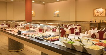 H.TOP Royal Sun Suites - bufetová reštaurácia - letecký zájazd od CK Turancar - Španielsko, Santa Susanna