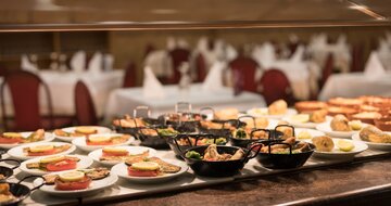 H.TOP Royal Sun Suites - bufetová reštaurácia - letecký zájazd od CK Turancar - Španielsko, Santa Susanna