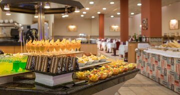 H.TOP Royal Sun Suites - bufetová reštaurácia - letecký zájazd od CK Turancar - Španielsko, Santa Susanna