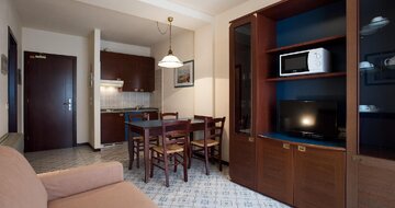 Hotel Aparthotel Holiday - zájazd CK Turancar - Taliansko - Bibione 