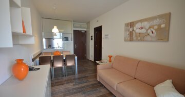 Hotel Aparthotel Holiday - zájazd CK Turancar - Taliansko - Bibione 