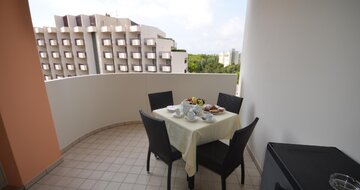 Hotel Aparthotel Holiday - zájazd CK Turancar - Taliansko - Bibione 