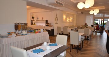 Hotel & Aparthotel Olimpia - zájazd CK Turancar - Taliansko - Bibione 
