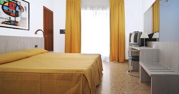 Hotel & Aparthotel Olimpia - zájazd CK Turancar - Taliansko - Bibione 