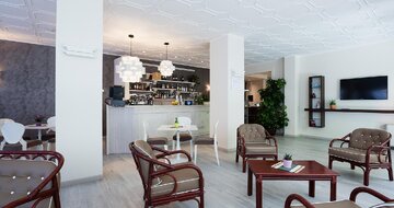 Hotel & Aparthotel Olimpia - zájazd CK Turancar - Taliansko - Bibione 