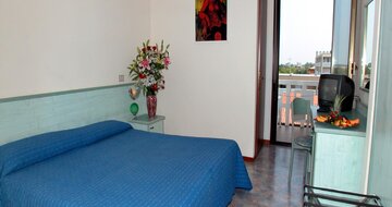 Hotel Firenze - zájazd CK Turancar - Taliansko - Bibione 