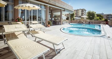 Hotel Excelsior - zájazd CK Turancar - Taliansko - Bibione
