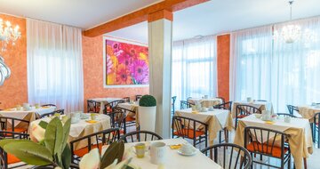 Hotel Romantik - zájazd CK Turancar - Taliansko - Lignano