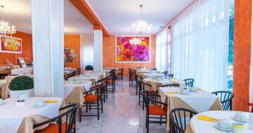Hotel Romantik - zájazd CK Turancar - Taliansko - Lignano