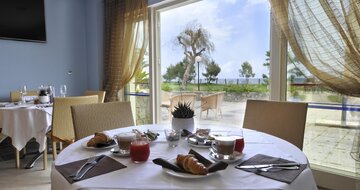 Arregai Marina Hotel & Residence - zájazd CK Turancar - Taliansko - Santo Stefano al Mare