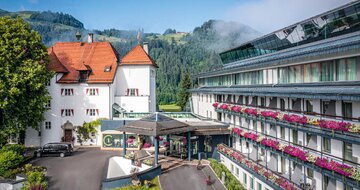 Hotel Lebenberg Schlosshotel - zájazd CK Turancar - Rakúsko zima - Kitzbühel