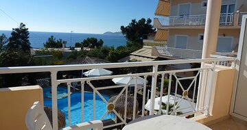 Hotel Potos -balkón - autobusový zájazd CK Turancar - Grécko, Thasos, Limenariaria