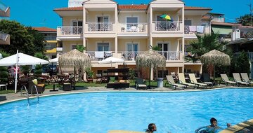 Hotel Potos - exteriér - autobusový zájazd CK Turancar - Grécko, Thasos, Limenariaria