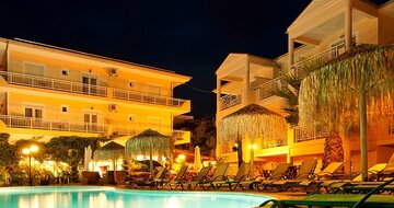 Hotel Potos - exteriér - autobusový zájazd CK Turancar - Grécko, Thasos, Limenariaria