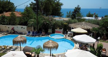 Hotel Potos - exteriér - autobusový zájazd CK Turancar - Grécko, Thasos, Limenariaria