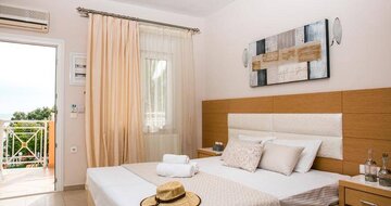 Hotel Potos -izba - autobusový zájazd CK Turancar - Grécko, Thasos, Limenariaria