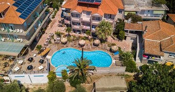 Hotel Potos - exteriér - autobusový zájazd CK Turancar - Grécko, Thasos, Limenariaria