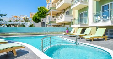 Hotel La Feyra - exteriér - autobusový zájazd CK TURANCAR