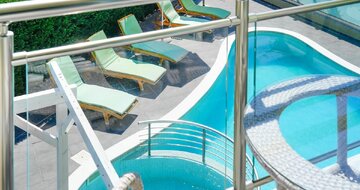 Hotel La Feyra - exteriér - autobusový zájazd CK TURANCAR